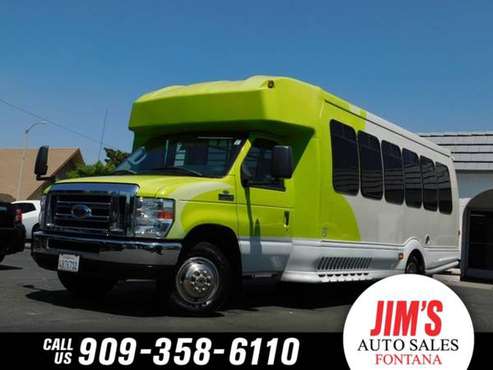 2014 Ford E-Series Cutaway 20 Pas. w/ Whl. Chair Lift. Only 36k Mi for sale in Fontana, CA