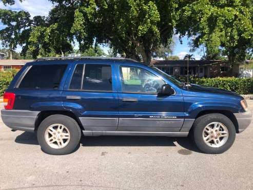Jeep Cherokee Laredo for sale - cars & trucks - by owner - vehicle... for sale in Hollywood, FL