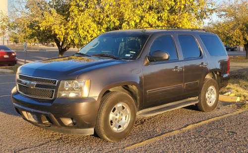 2011 Chevy Tahoe LS /3rd row seat - cars & trucks - by owner -... for sale in El Paso, TX