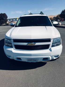 2011 Chevrolet Tahoe LT 4WD Signature Package - cars & trucks - by... for sale in Tahoe City, NV