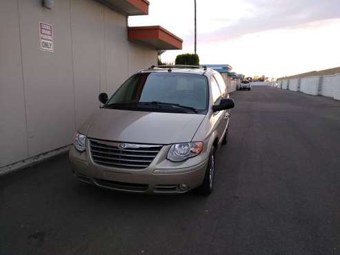 2005 Chrysler Town and country automatic V6 3 8 L Limited 100K miles for sale in Youngtown, AZ