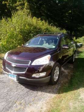 2009 Chevy AWD Traverse for sale in New Hartford, CT