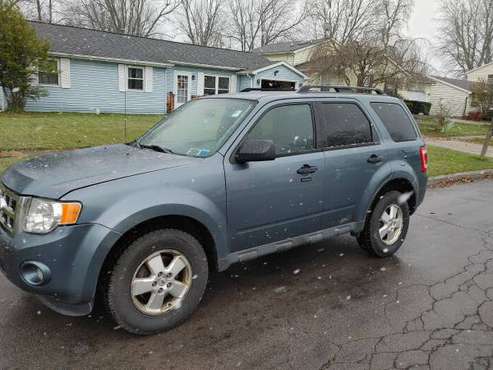 2012 FORD ESCAPE 4X4!!!JUST INSPECTED!!!!!... - cars & trucks - by... for sale in North Tonawanda, NY