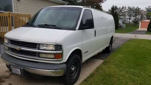 03 Chevy Express for sale in Beecher, IL