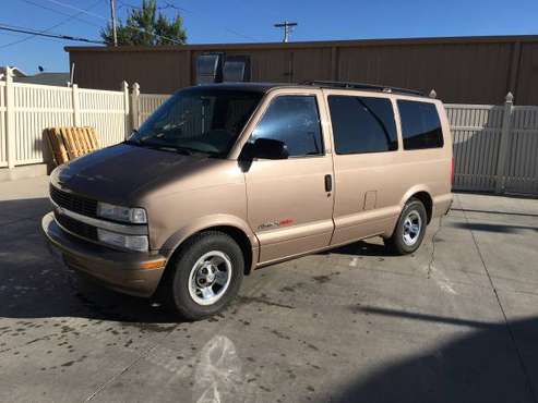 2002 Chevrolet Astro AWD for sale in Douglas, WY
