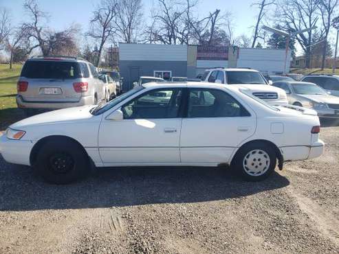 1997 Toyota Camry - cars & trucks - by dealer - vehicle automotive... for sale in newton, iowa, IA