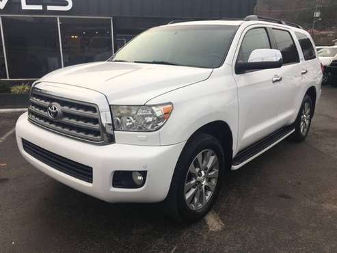 2011 Toyota Sequoia limited 4x4 Leather 3rd Row Text Offers Text Of... for sale in Knoxville, TN