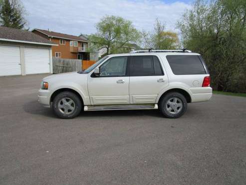 2005 Ford Expedition - - by dealer - vehicle for sale in Montrose, MN