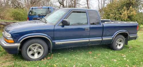 99 CHEVY S-10 EXT CAB P-UP- V6, AUTO, 164 K MILES, GOOD RUBBER,... for sale in Miamisburg, OH