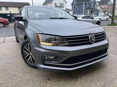 2018 VolksWagen Jetta Se Gry/Blk 24 K miles Clean Title Paid Off for sale in Baldwin, NY