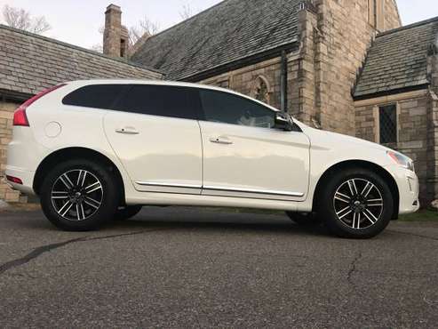 2017 VOLVO XC60 DYNAMIC AWD 1 OWNER NAV PANORAMA ROOF ONLY 23k Miles... for sale in Wakefield, MA