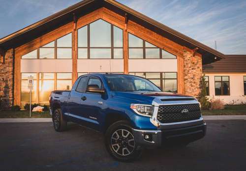 *** 2018 Toyota Tundra SR5 * LOW MILES * Clean Carfax * *** - cars &... for sale in Troy, MO