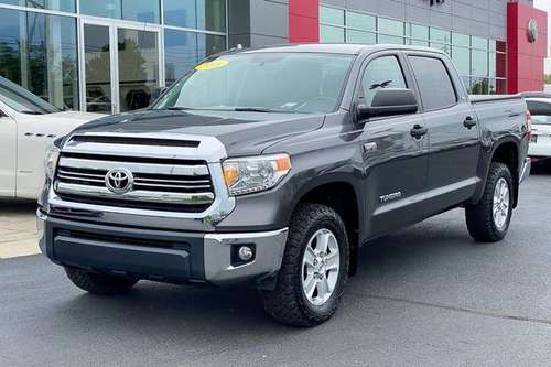 2016 TOYOTA TUNDRA CREWMAX SR5 4X4! LIFETIME WARRANTY! - cars & for sale in Knoxville, TN