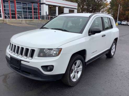 Reliable! 2010 Jeep Compass! We Finance! - cars & trucks - by dealer... for sale in Ortonville, MI