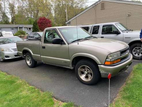 2000 Chevy S10 2WD Pickup for sale in Marlborough , MA