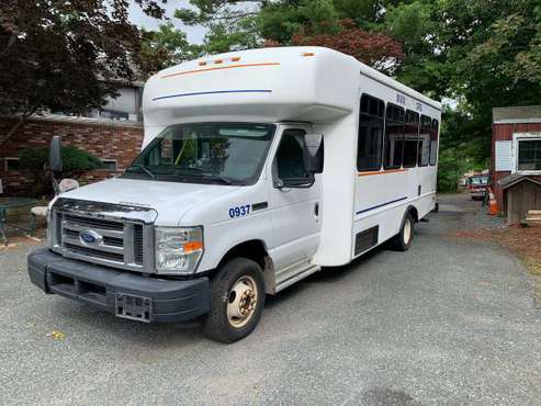 2009 Ford E-450 15 passenger bus with lift - cars & trucks - by... for sale in Randolph, MA