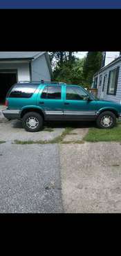 Repairable 96 GMC Jimmy for sale in South Bend, IN