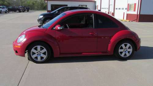 2007 Volkswagen New Beetle Coupe - - by dealer for sale in Council Bluffs, IA