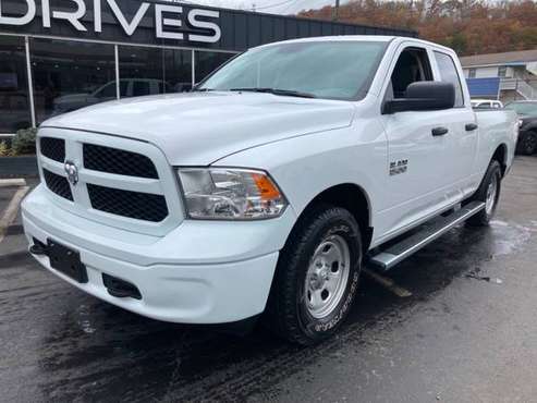 2017 Ram 1500 Express 4x4 Quad Cab Lets Trade Text Offers Text Offe... for sale in Knoxville, TN
