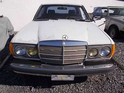 '82 MERCEDEZ BENZ 300CD+ 2 - cars & trucks - by owner - vehicle... for sale in Walkersville, PA
