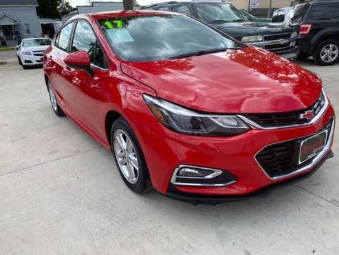 2017 Chevrolet Cruze 4dr Sdn 1.4L LT w/1SC - cars & trucks - by... for sale in Waterloo, IA