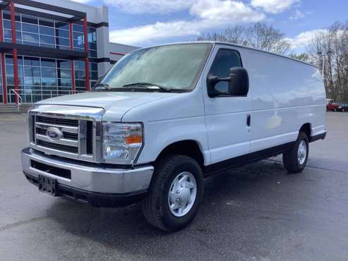 Clean Carfax! 2014 Ford E-250! Dependable! - - by for sale in Ortonville, OH