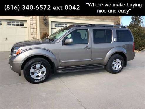 2007 Nissan Pathfinder LE 4WD - SUV for sale in Clinton, MO
