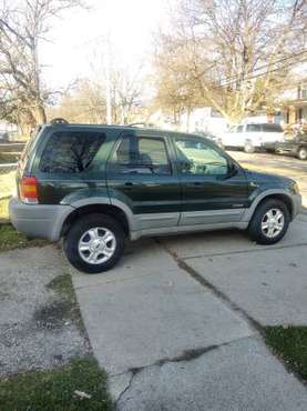 02 Ford Escape 4x4 V6 Automatic - cars & trucks - by owner - vehicle... for sale in Battle Creek, MI