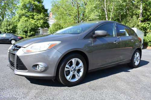 2012 Ford Focus SE Hatchback 5 Speed Sunroof WARRANTY No Doc Fees! for sale in Apex, NC