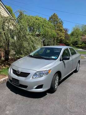 2010 Toyota Corolla 58000mil clean car fax no accident no mechanical for sale in Smithtown, NY