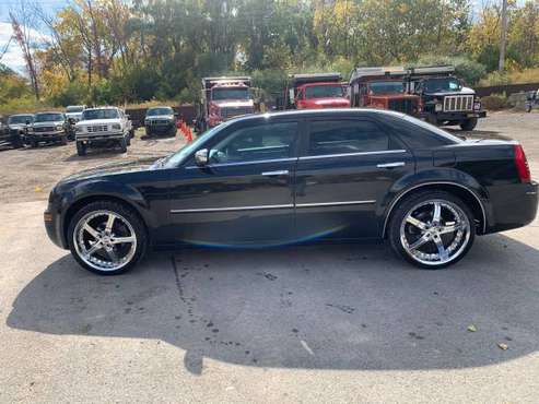 2010 Chrysler 300 touring - cars & trucks - by owner - vehicle... for sale in Rochester , NY
