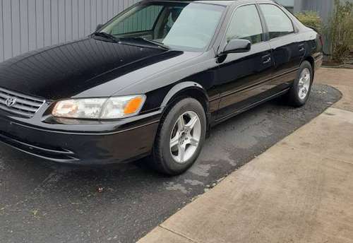 2000 Toyota camry LE V6 - cars & trucks - by owner - vehicle... for sale in Keizer , OR