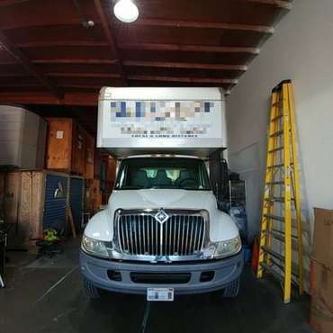 2006 International 4300 DT466 Moving Truck For Sale for sale in Tustin, NV