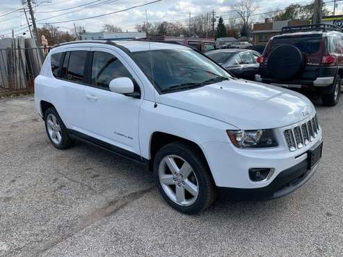 2014 Jeep Compass Latitude. WARRANTY!! Clean Carfax! Sunroof!... for sale in Cleveland, OH
