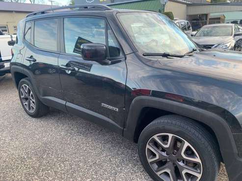2015 Jeep Renegade Latitude Sport Utility 4D - cars & trucks - by... for sale in Portage, WI