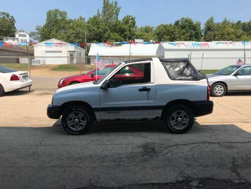 2003 Chevrolet Tracker Convertible Top 108,000 MILES - cars & trucks... for sale in Clinton, IA