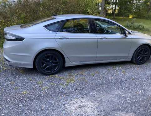 2016 Ford Fusion SE - cars & trucks - by owner - vehicle automotive... for sale in Syracuse, NY