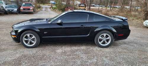2006 ford mustang gt - - by dealer - vehicle for sale in Hannibal, IL