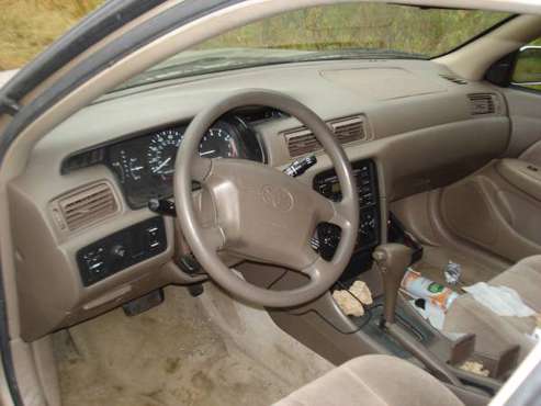 1999 Toyota Camry LE 4 dr sedan - cars & trucks - by owner - vehicle... for sale in Grand Forks, ND