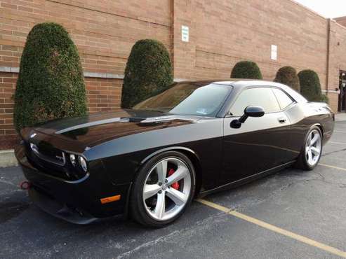 2009 Dodge Challenger SRT8 - cars & trucks - by owner - vehicle... for sale in milwaukee, WI