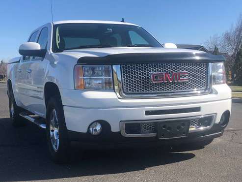 2008 GMC NEW SIERRA DENALI AWD - LOW MILES - - by for sale in Sisters, OR