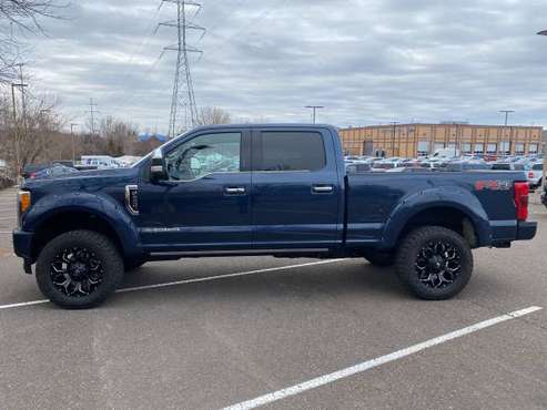 2019 Ford F-350 Super Duty Platinum Diesel - 9K MILES ! - cars & for sale in Sioux Falls, SD