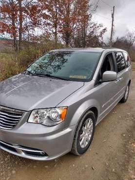 2014 Chrysler Town & Country - cars & trucks - by owner - vehicle... for sale in Waverly, NY