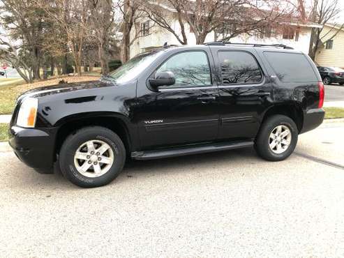 2012 GMC YUKON 4x4 - cars & trucks - by owner - vehicle automotive... for sale in Minneapolis, MN
