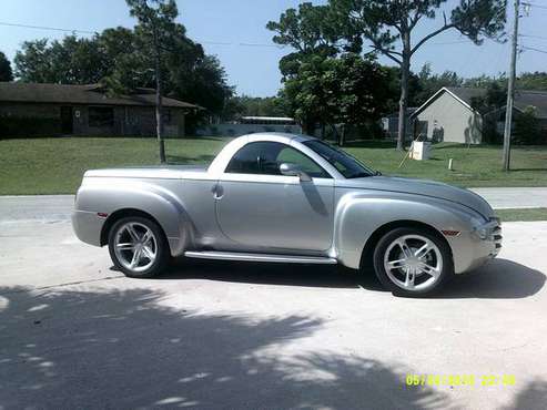 2004 CHEVY SSR - cars & trucks - by owner - vehicle automotive sale for sale in Port Saint Lucie, FL
