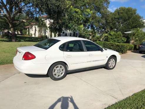2000 Ford Taurus loaded 1 owner for sale in Palm City, FL
