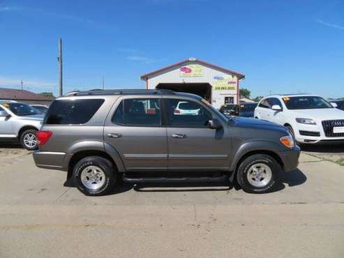 2005 Toyota Sequoia... 4X4 Clean... 159,000 Miles... $6,900 - cars &... for sale in Waterloo, IA