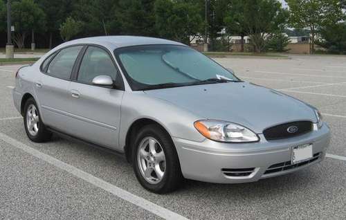 2005 Ford Taurus for sale in University Park, IL