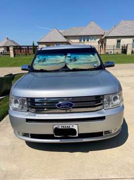 Ford Flex Limited 2011 Silver - cars & trucks - by owner - vehicle... for sale in Denton, TX