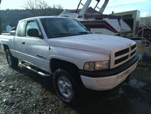 99 Dodge Ram 4x4 Florida truck - cars & trucks - by owner - vehicle... for sale in binghamton, NY